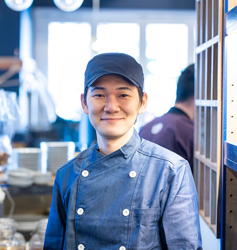 熱海渚町 おさかな丼屋ビストロ 店長 堀　秀行